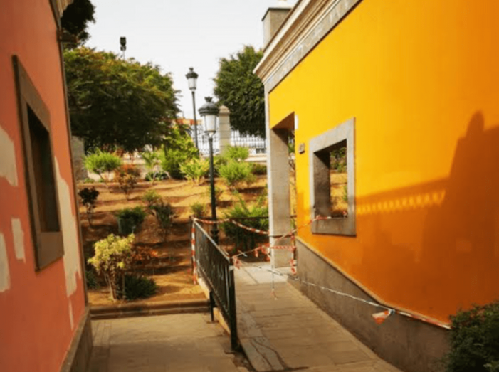 Los baños del parque de Arnao, cerrados de forma temporal / TA